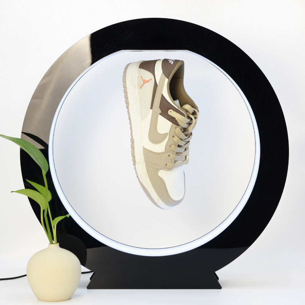 Présentoir à lévitation magnétique pour chaussure et basket rotation 360°