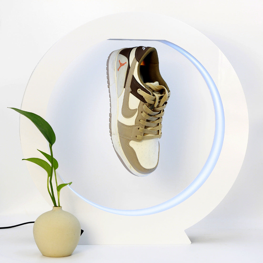 Présentoir à lévitation magnétique pour chaussure et basket rotation 360°