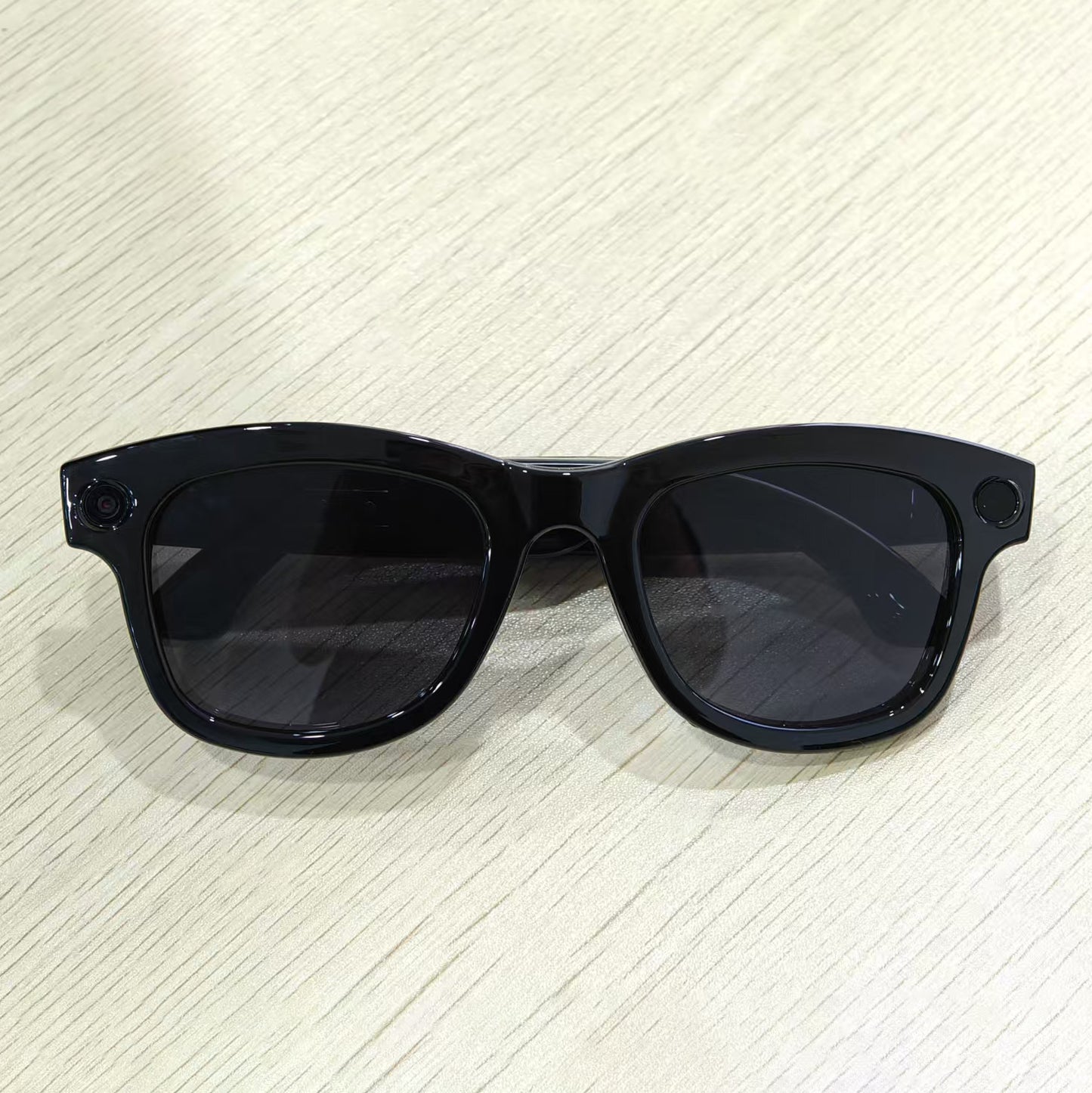 Lunettes vidéo intelligentes, coloris noir/gris, caméra HD 500 W, reconnaissance d'objets, traduction IA, confortables à porter.